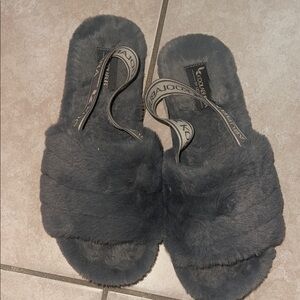 Koolaburra Charcoal Faux Fur Slide Slippers